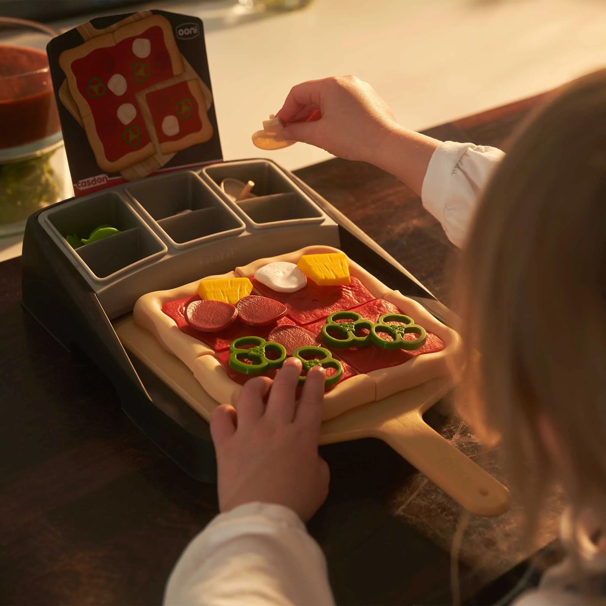 Casdon Ooni Toy Pizza Oven - Image 13