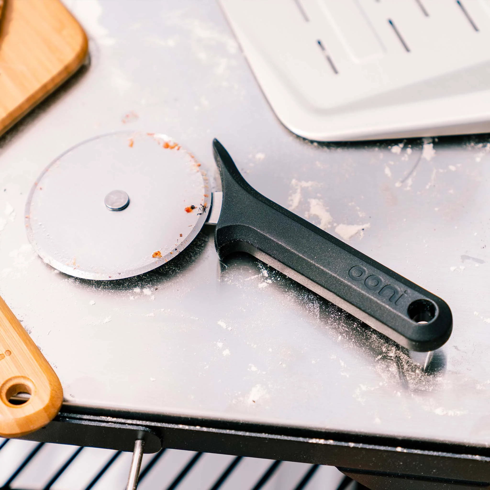Ooni Professional Pizza Cutter Wheel - Ø11.3cm - Image 3